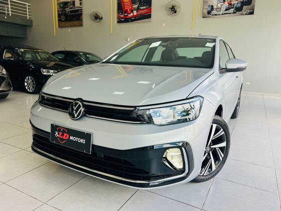 VOLKSWAGEN VIRTUS 1.0 200 TSI HIGHLINE AUTOMÁTICO